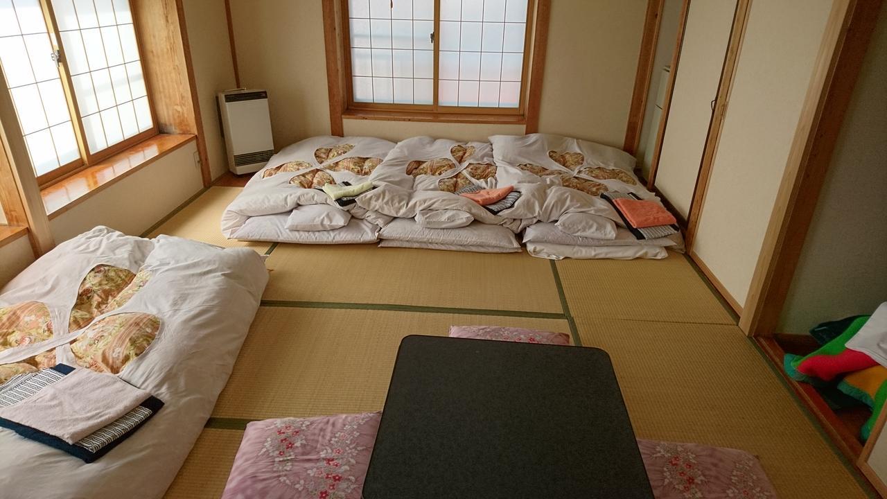 Apple Inn Takasaka Нодзаваонсен Экстерьер фото