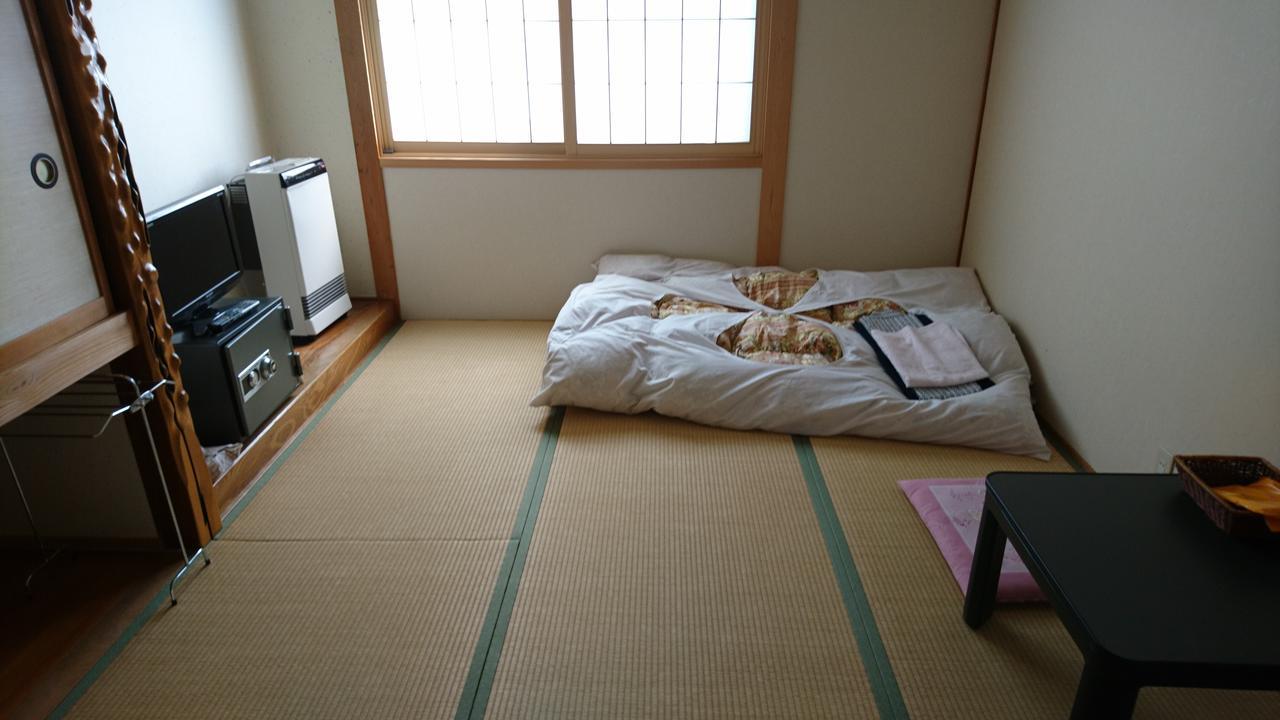 Apple Inn Takasaka Нодзаваонсен Экстерьер фото