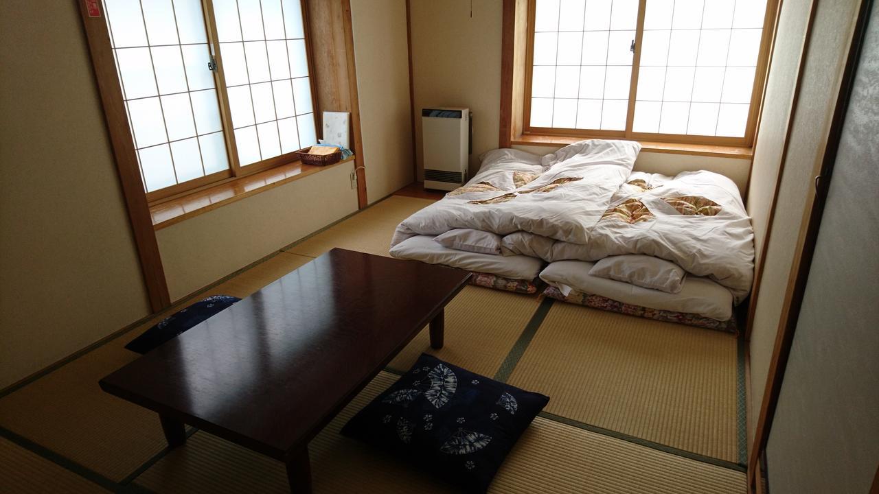 Apple Inn Takasaka Нодзаваонсен Экстерьер фото