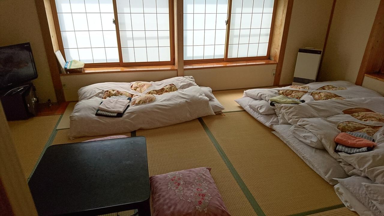 Apple Inn Takasaka Нодзаваонсен Экстерьер фото