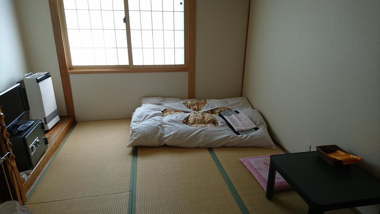 Apple Inn Takasaka Нодзаваонсен Экстерьер фото
